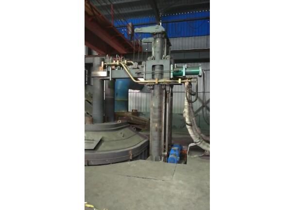 Video of electric arc furnace smelting site